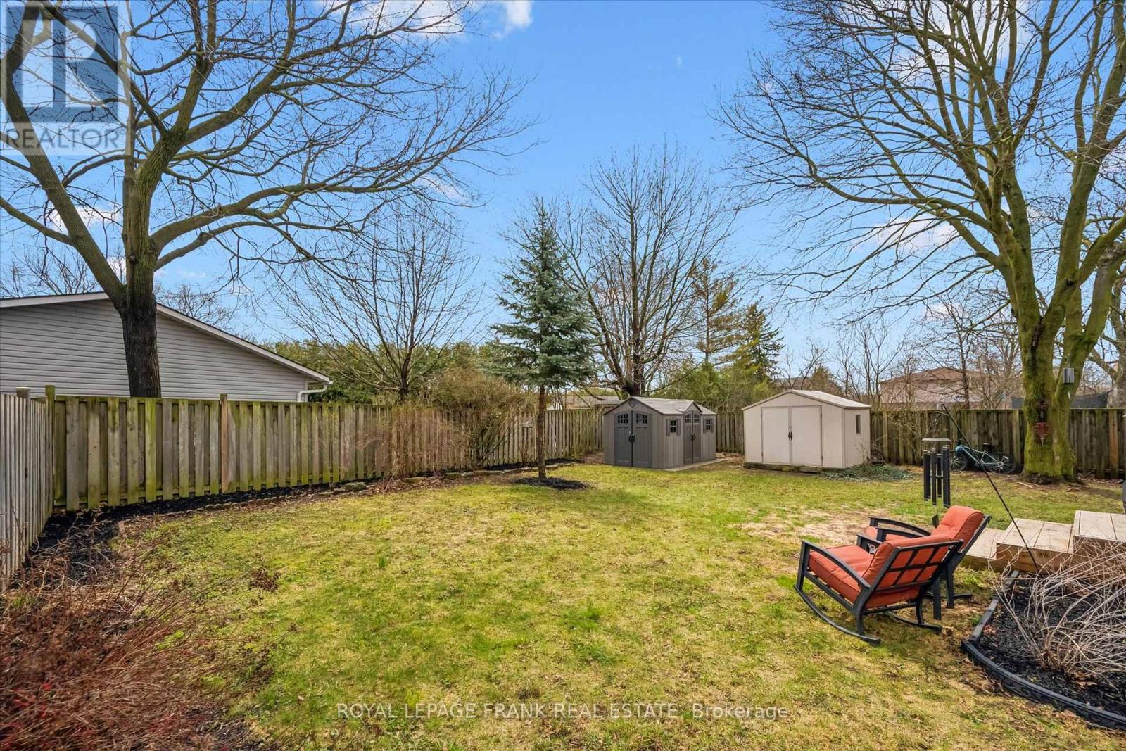 11 ARGYLE DRIVE - 38