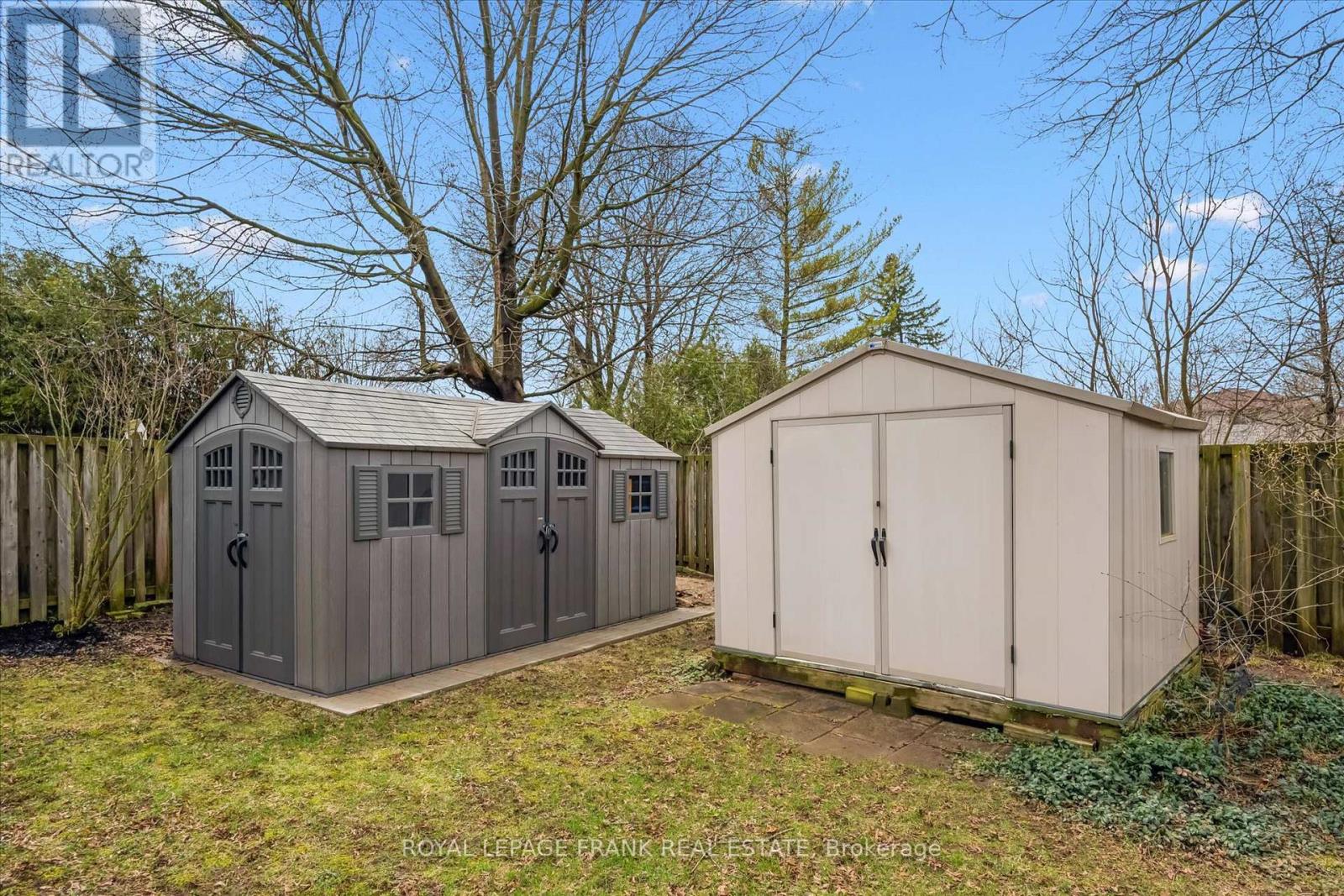 11 ARGYLE DRIVE - 39