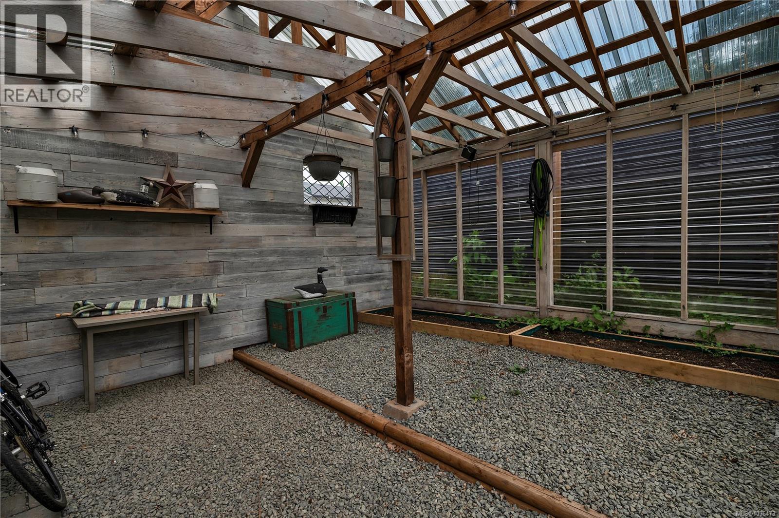460 Lutod Rd - 41