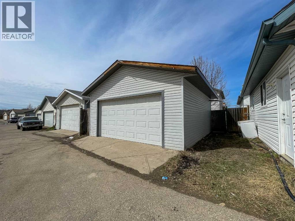 133 Diefenbaker Drive North, Fort McMurray