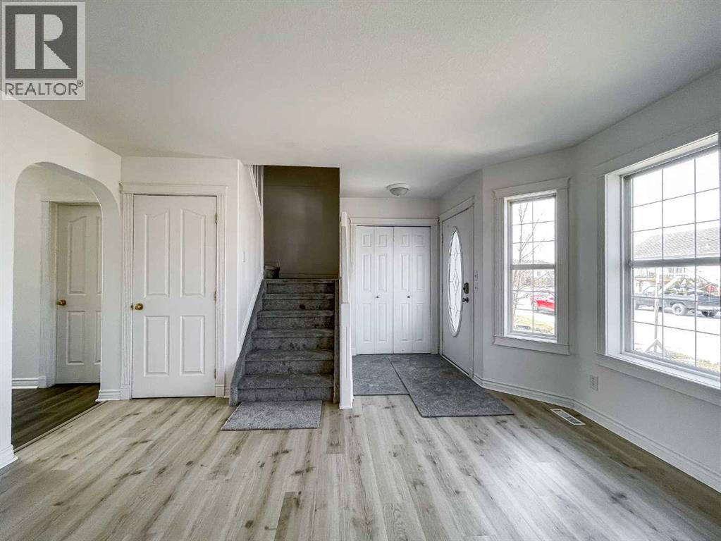 133 Diefenbaker Drive North, Fort McMurray