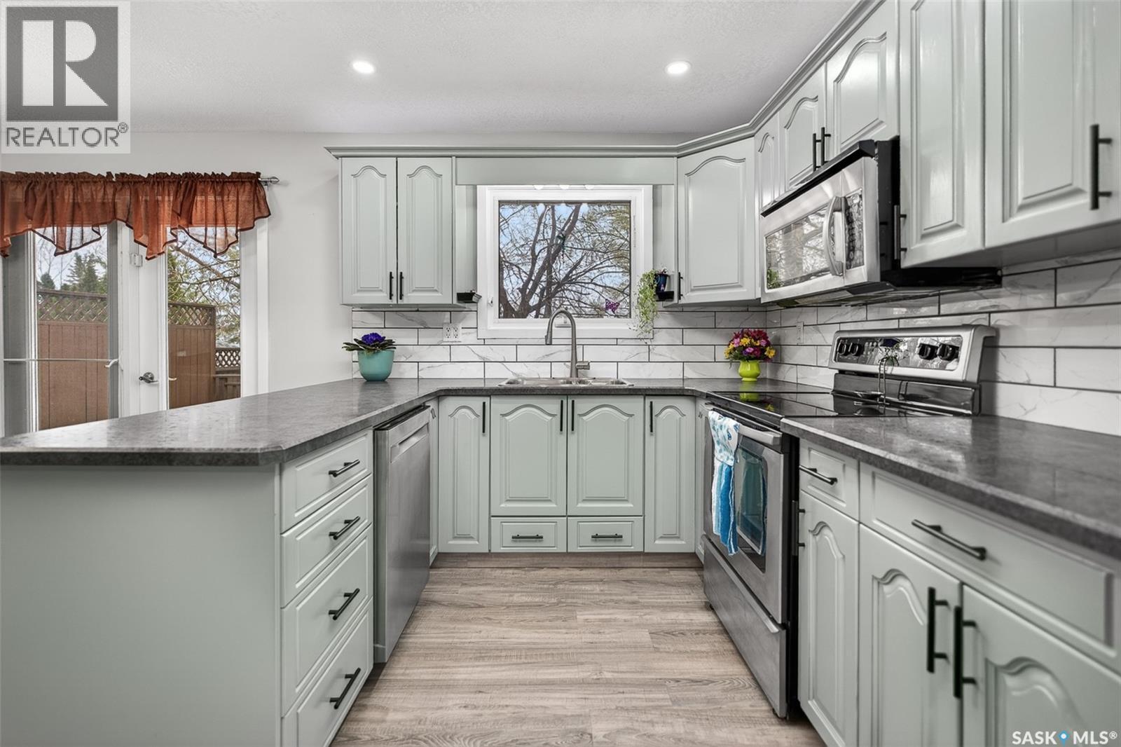 1227 Pascoe DRIVE E - 15