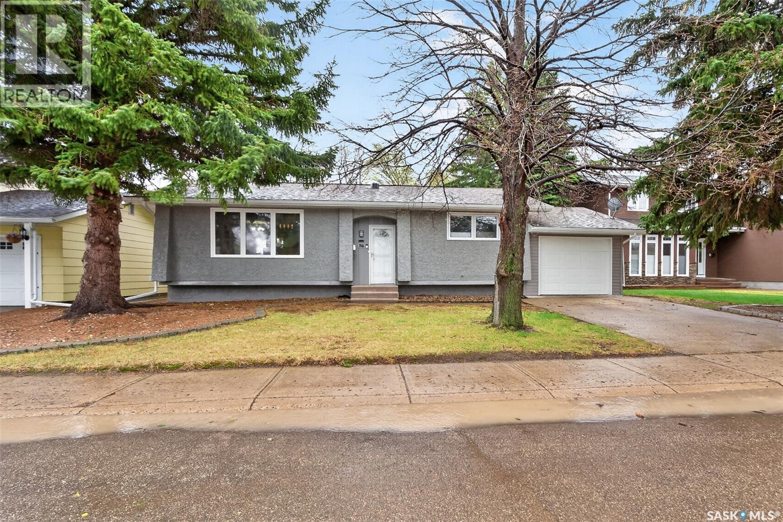 1227 Pascoe DRIVE E - 2