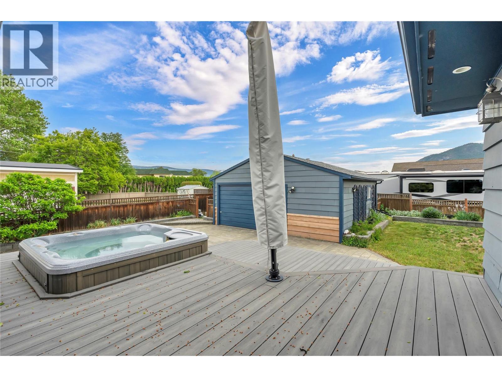 2301 TAIT Street, Summerland