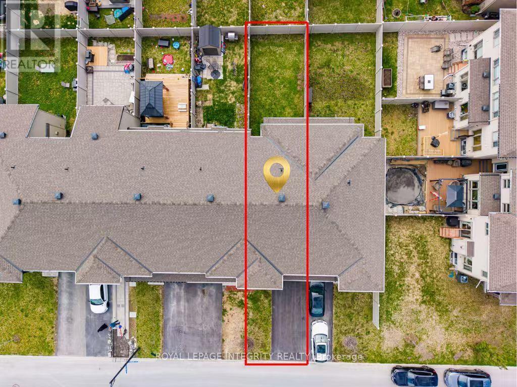 353 CORNICE STREET - 34