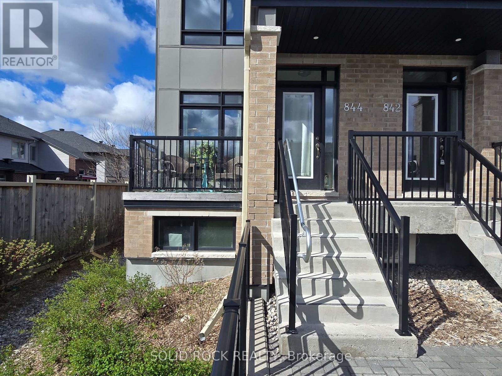 Separate Front Steps to unit
