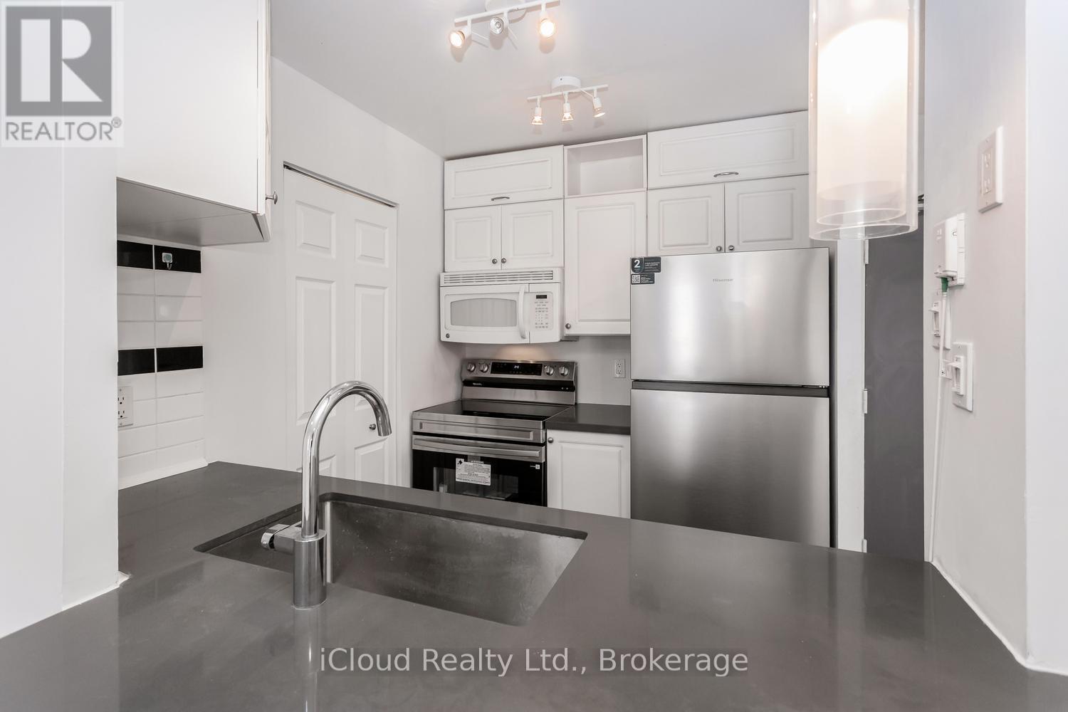 #2111 285 ENFIELD PLACE - 24