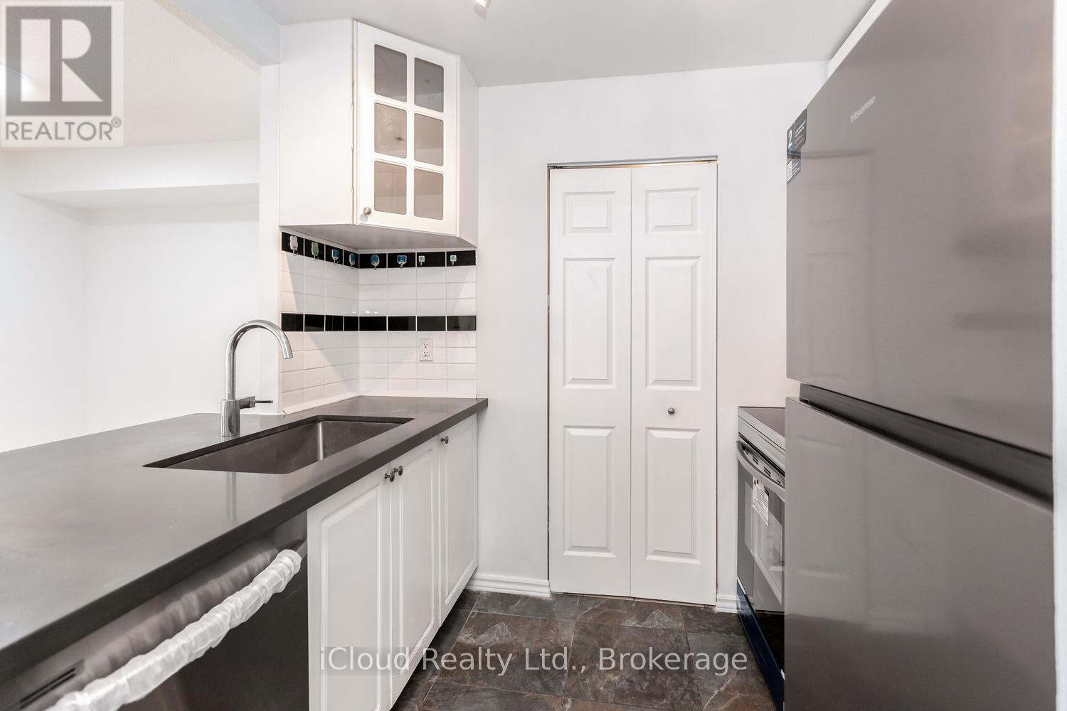 #2111 285 ENFIELD PLACE - 26
