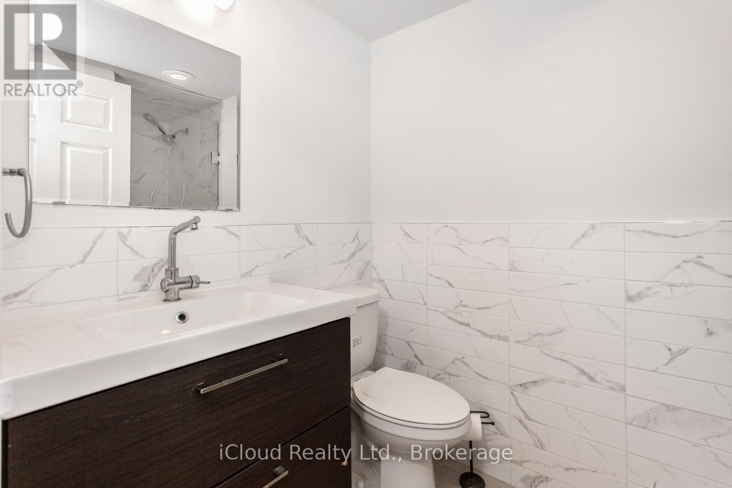 #2111 285 ENFIELD PLACE - 32