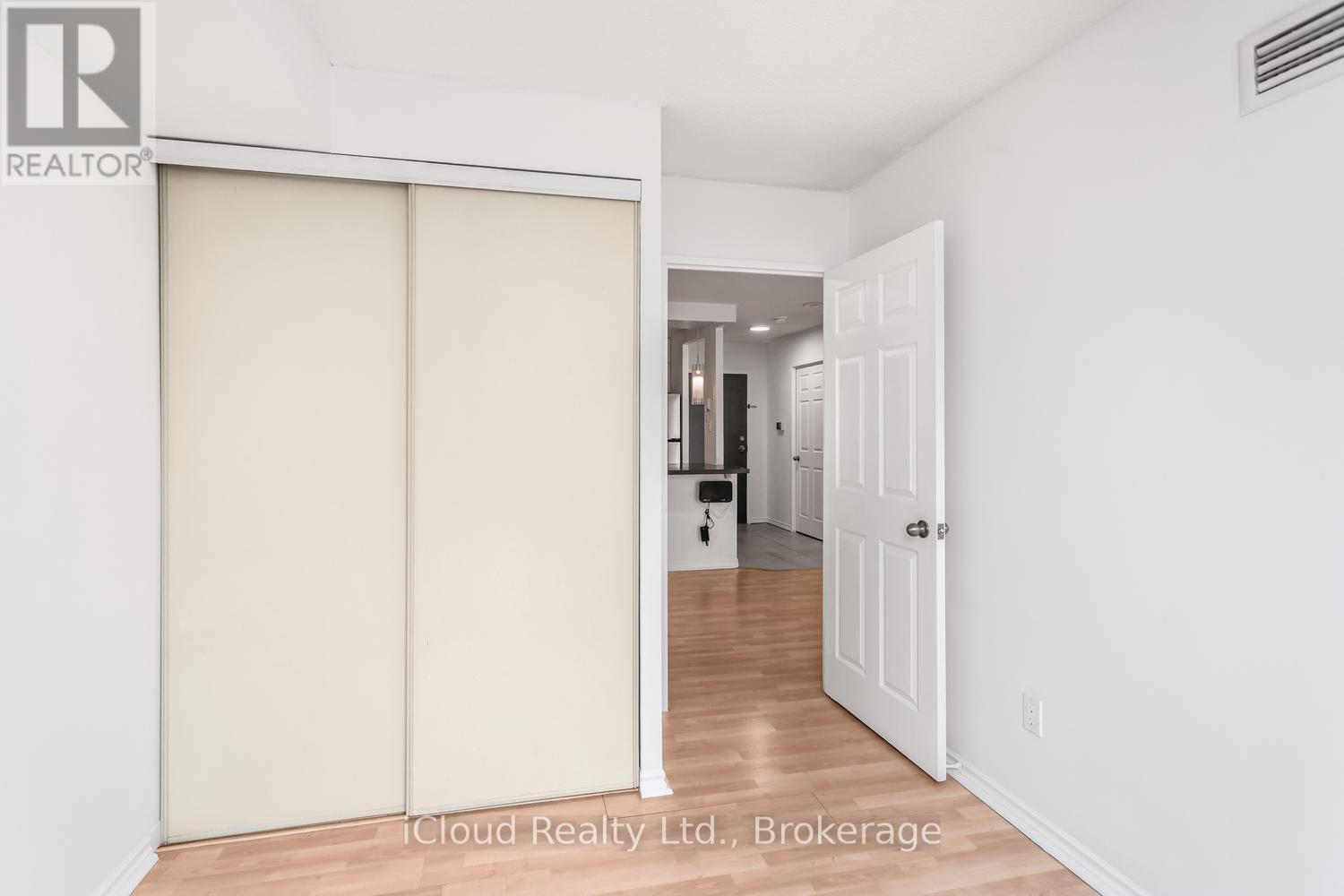 #2111 285 ENFIELD PLACE - 43