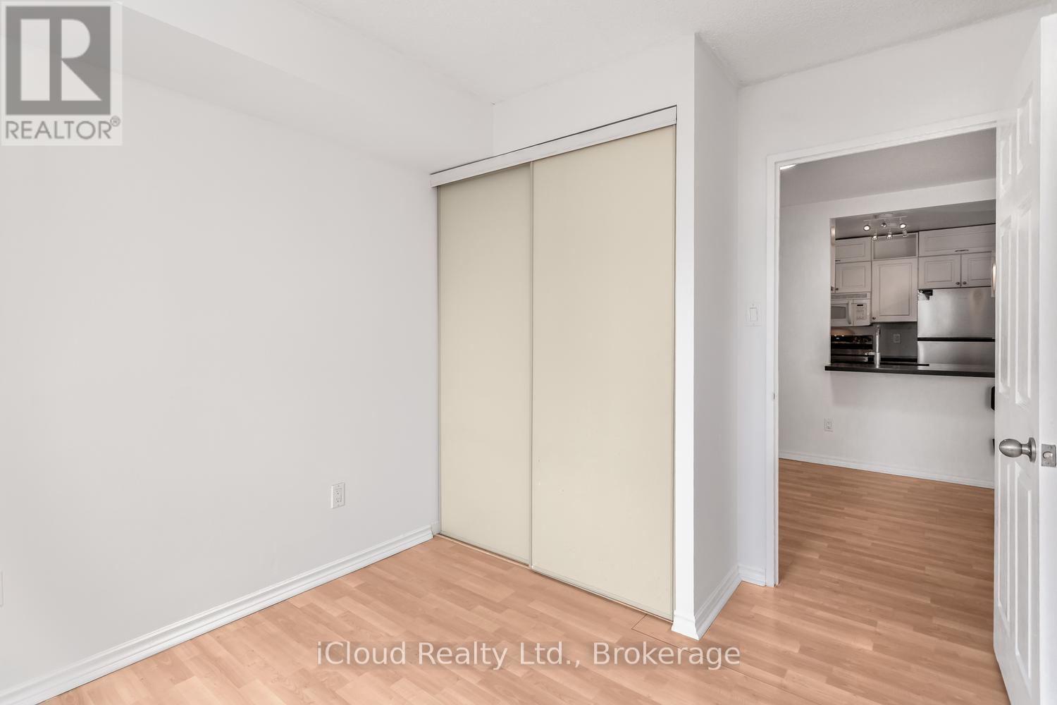 #2111 285 ENFIELD PLACE - 44