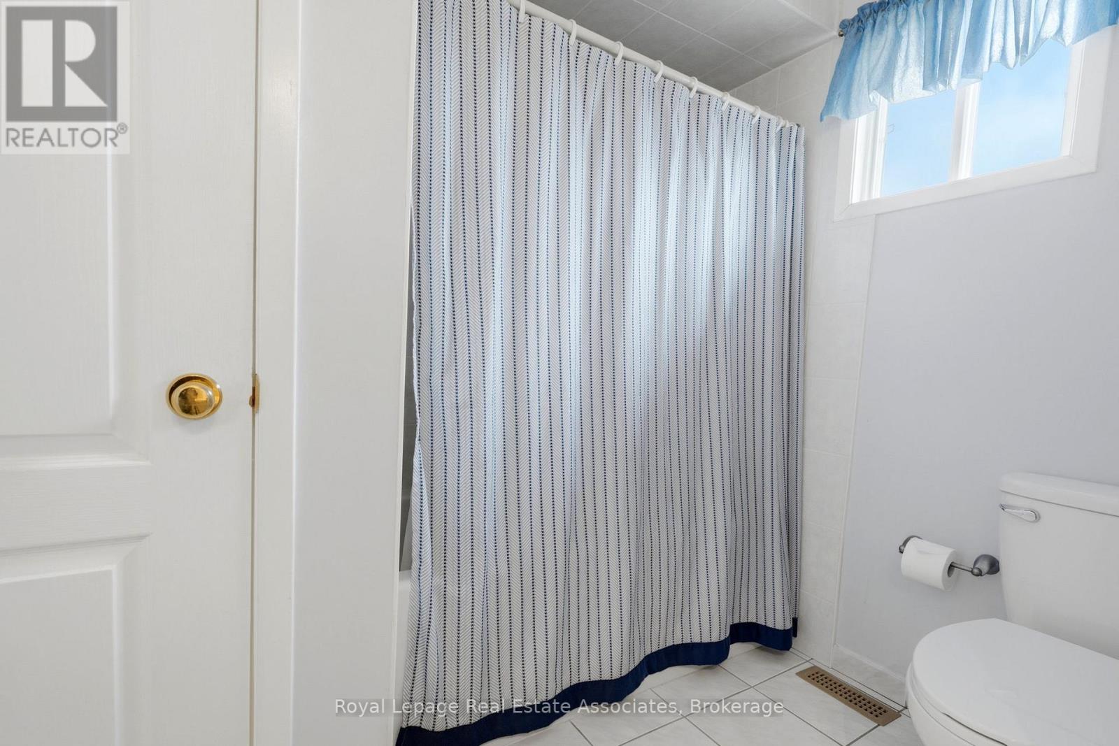 14 BEISEL COURT - 32