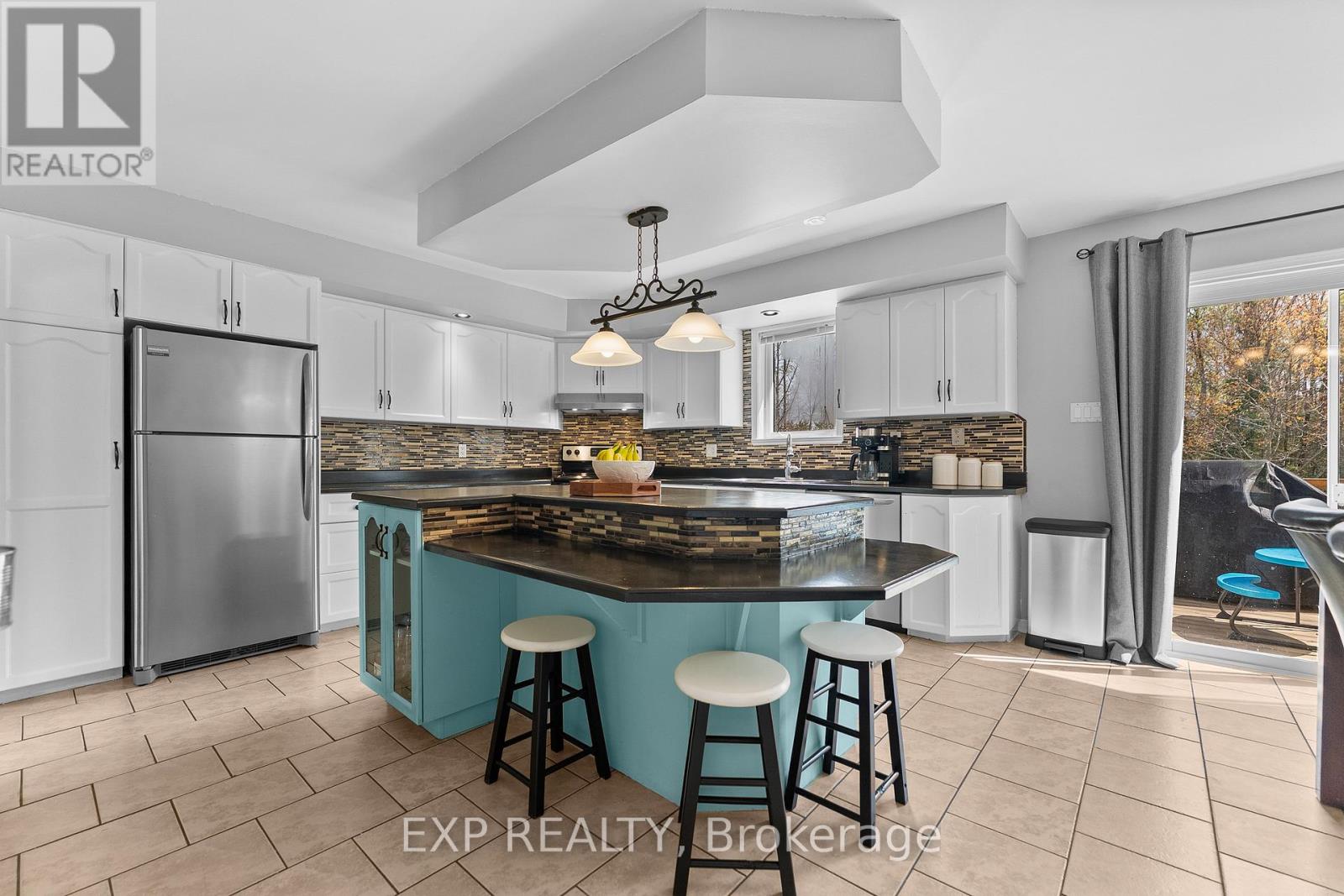 1348 SCHEEL DRIVE - 11