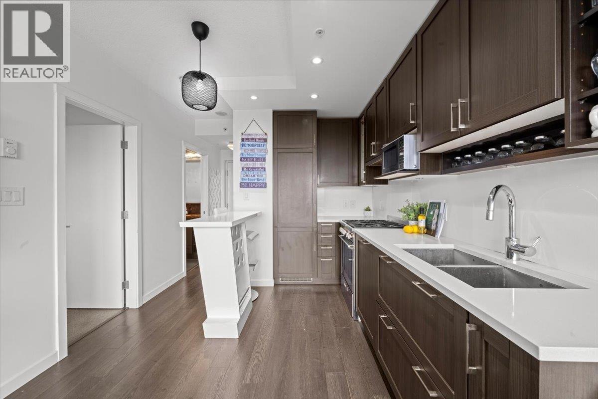 3006 5515 BOUNDARY ROAD, Vancouver