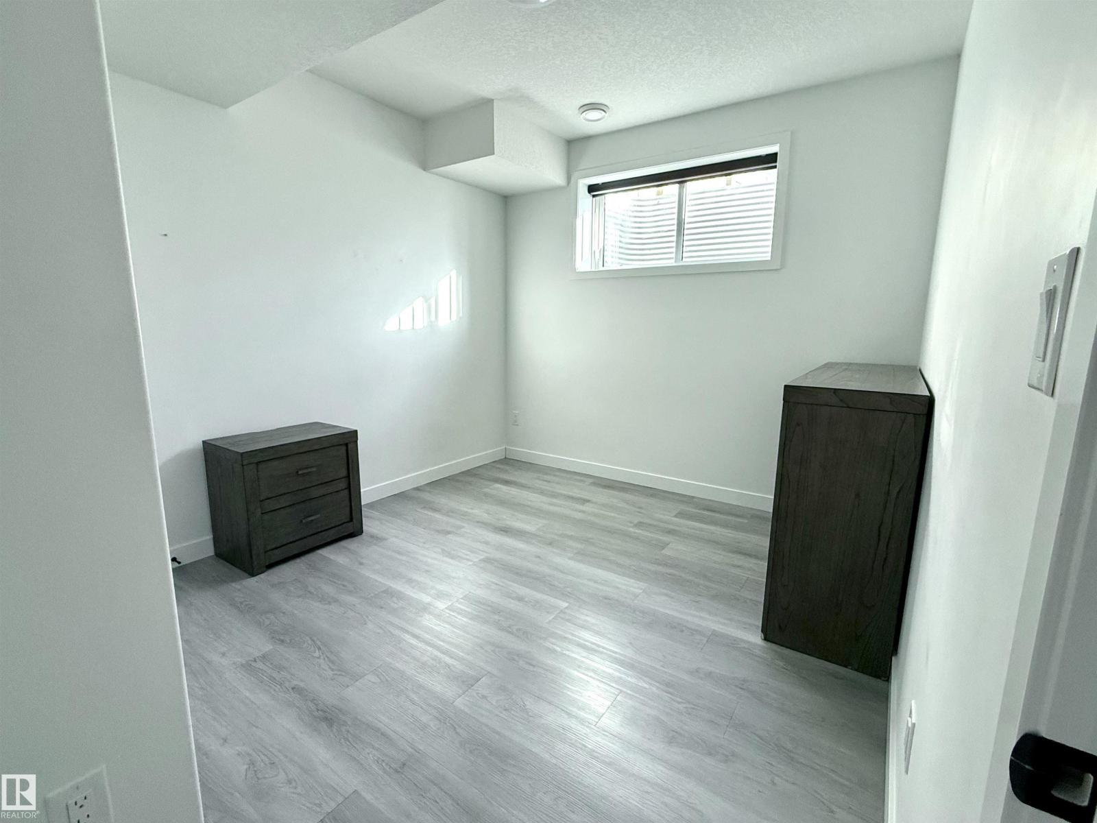 1758 ERKER WY NW - 25