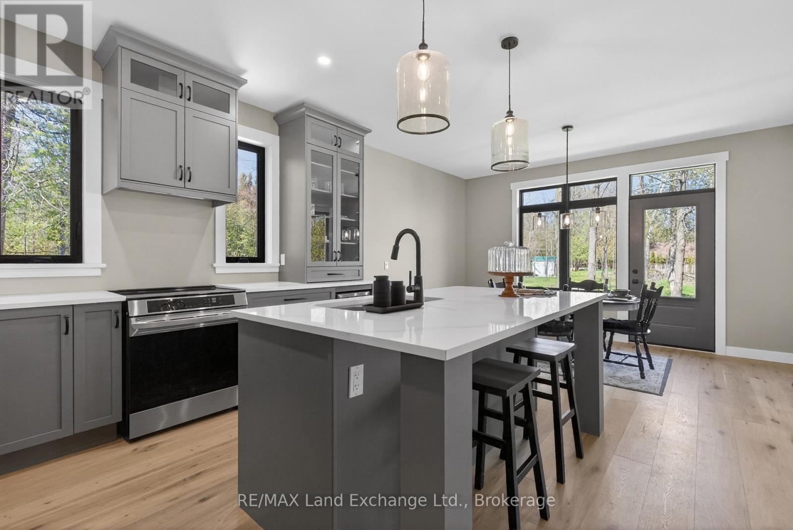 244 ST ARNAUD STREET - 11