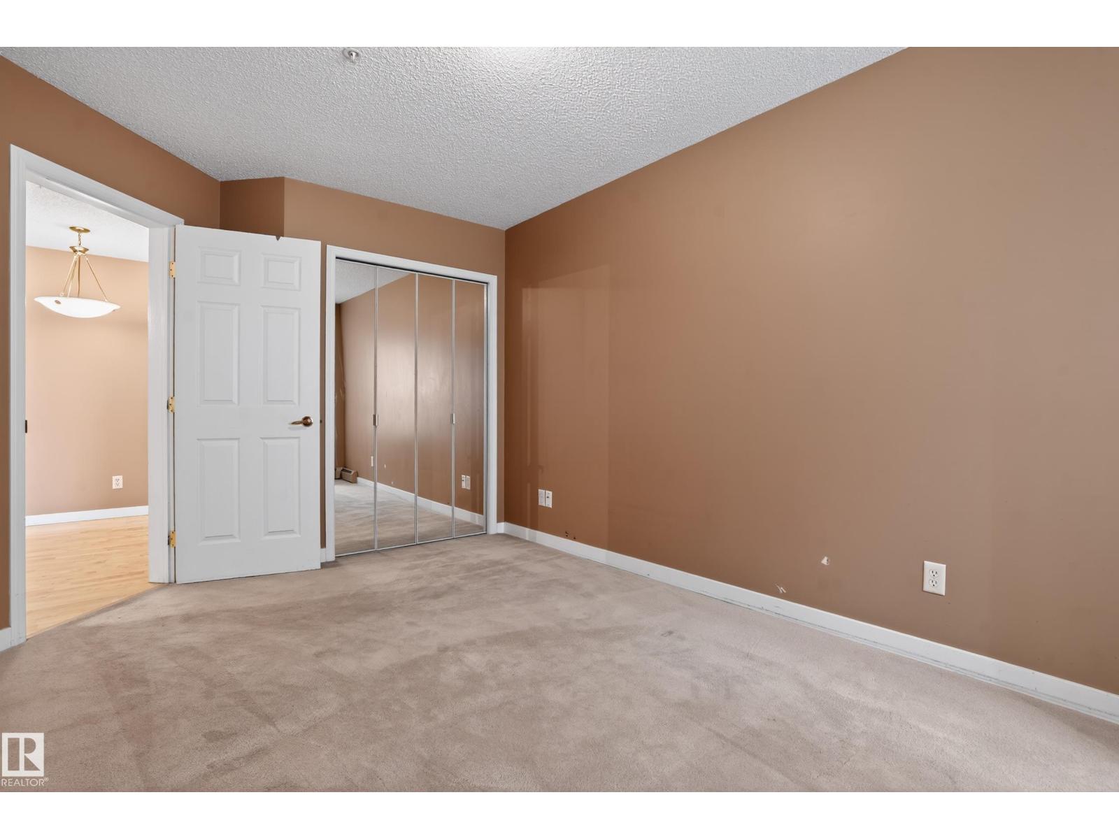 #104 9760 174 ST NW, Edmonton