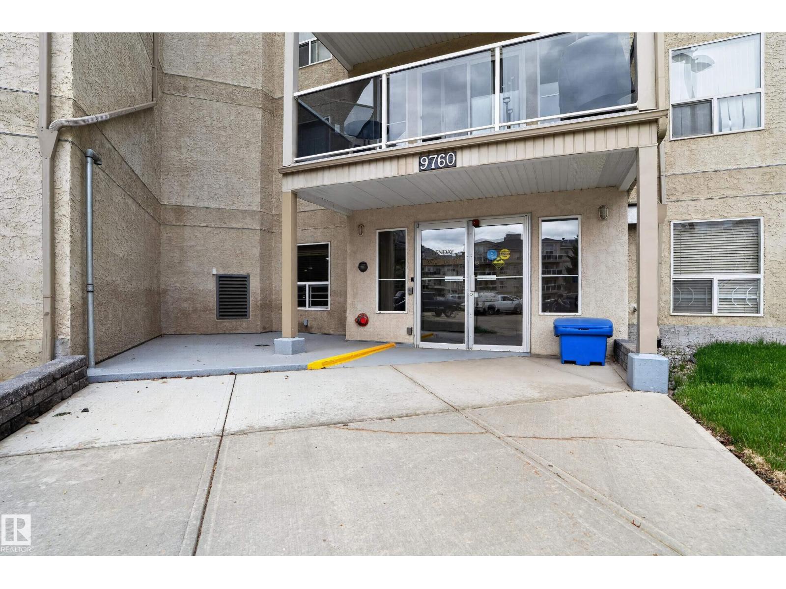 #104 9760 174 ST NW, Edmonton
