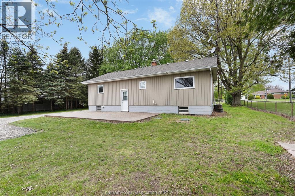 864 MCNAUGHTON AVENUE East - 25