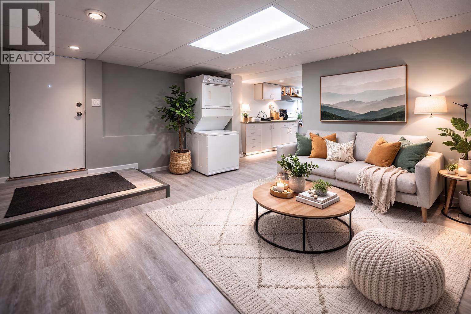2867 E GEORGIA STREET, Vancouver
