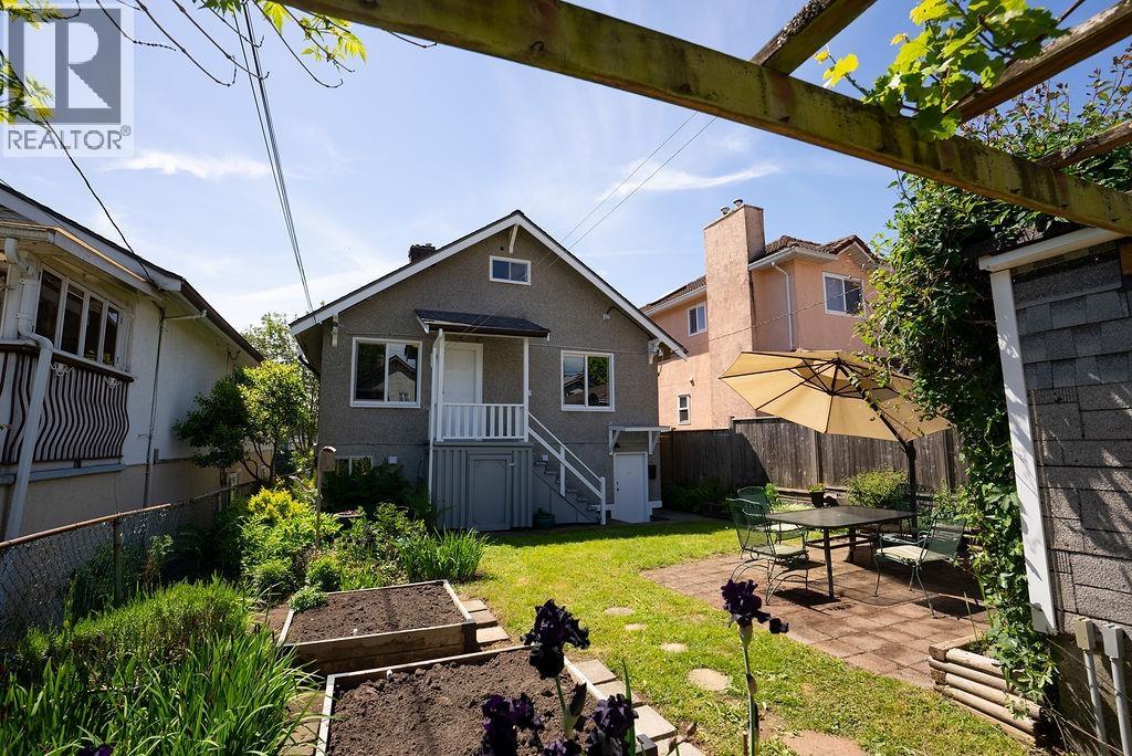 2867 E GEORGIA STREET, Vancouver