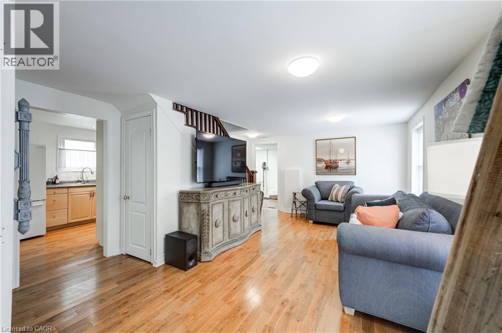 409 TOWER HEIGHTS Drive - 26