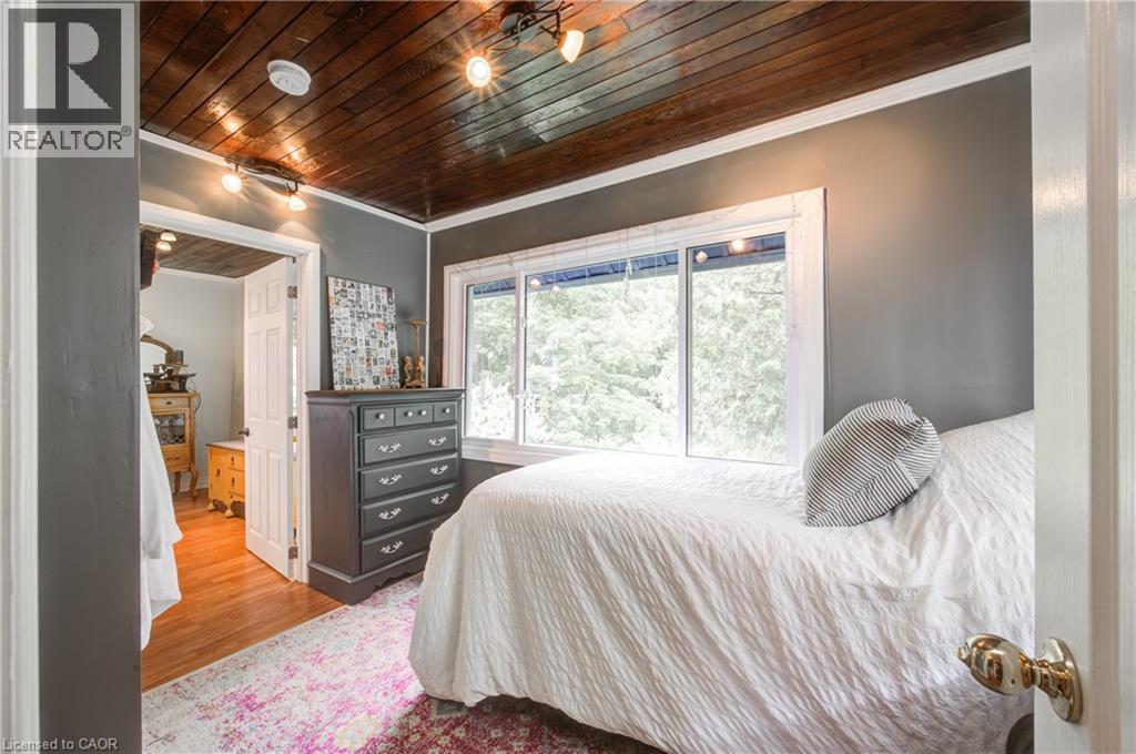 409 TOWER HEIGHTS Drive - 18