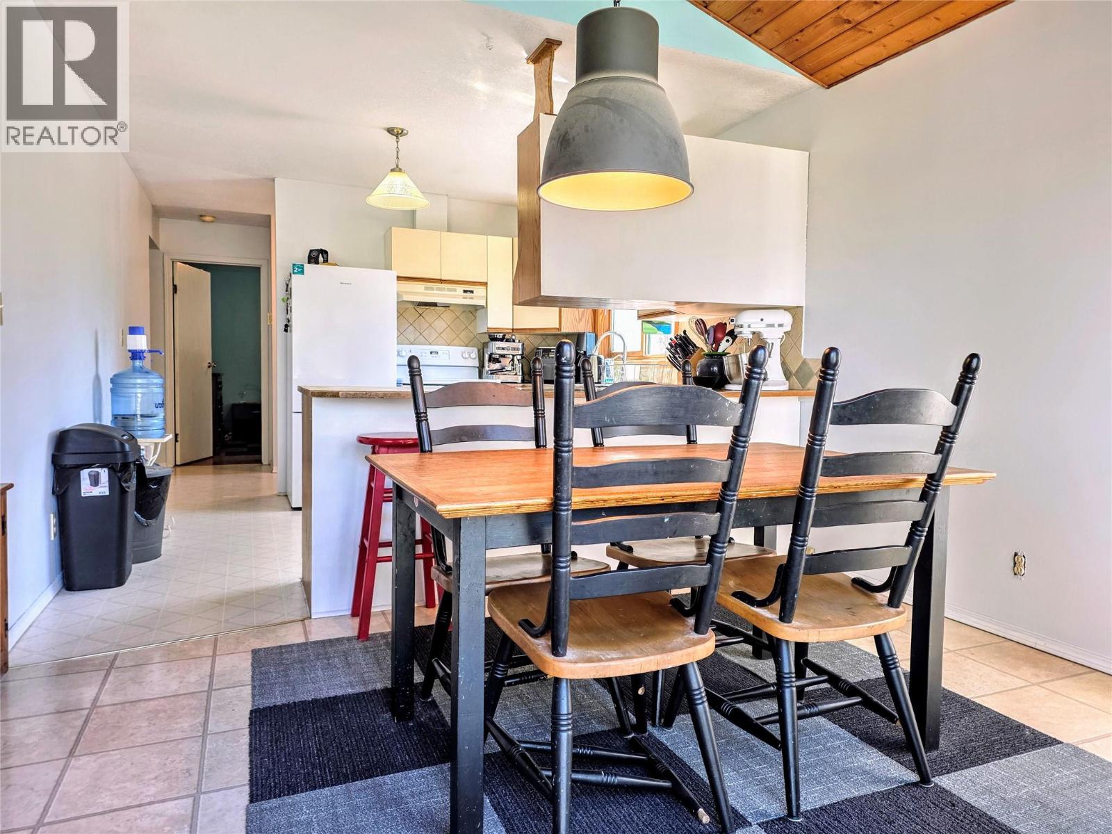 810 Swansea Road - 14