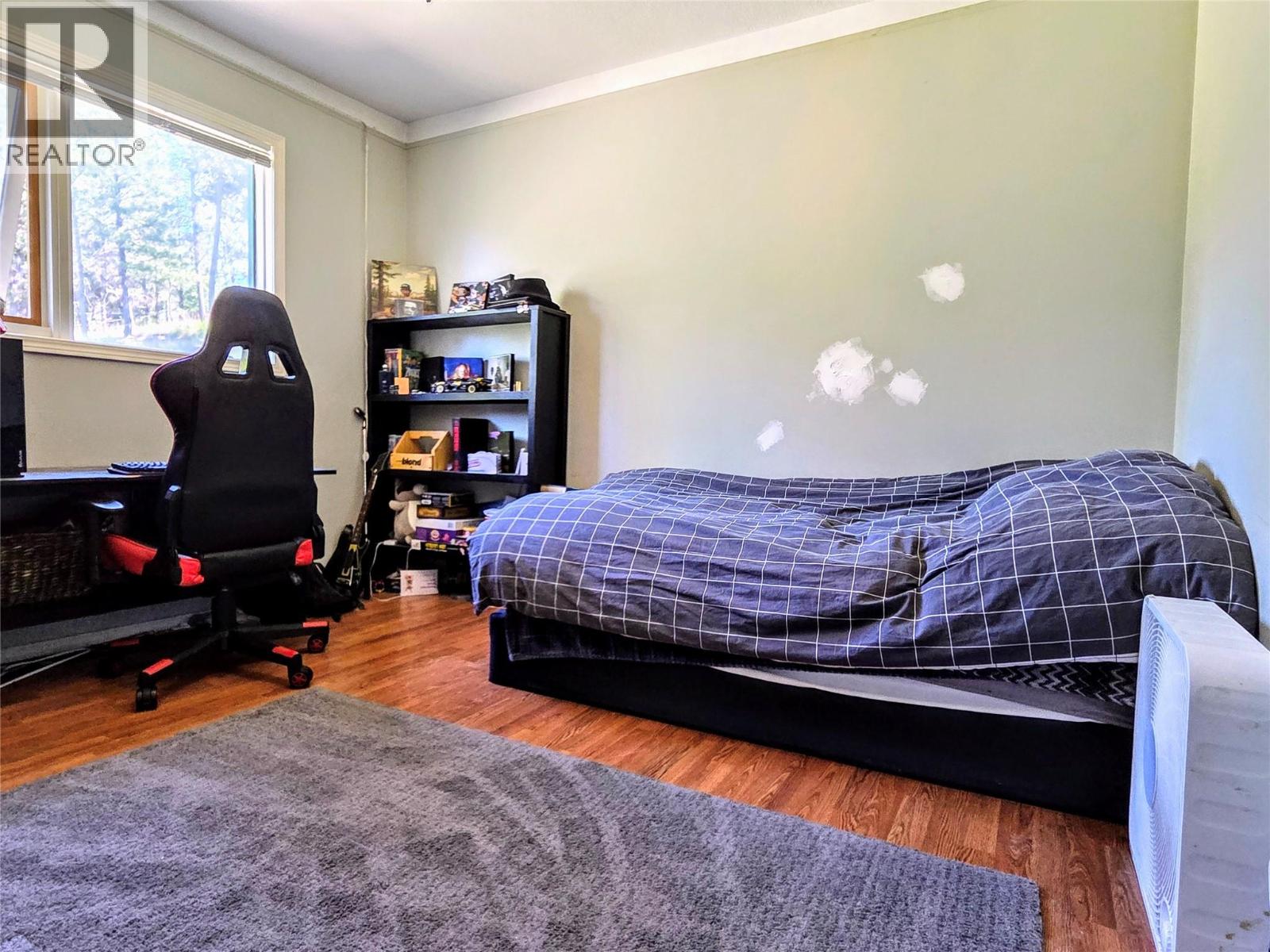 810 Swansea Road - 18