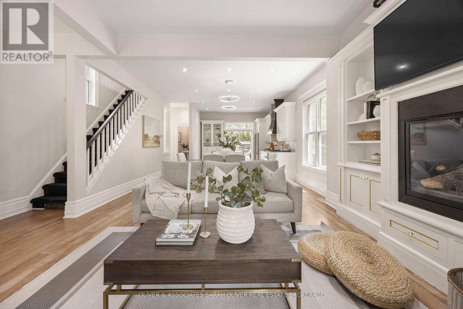 28 RENWICK AVENUE - 10
