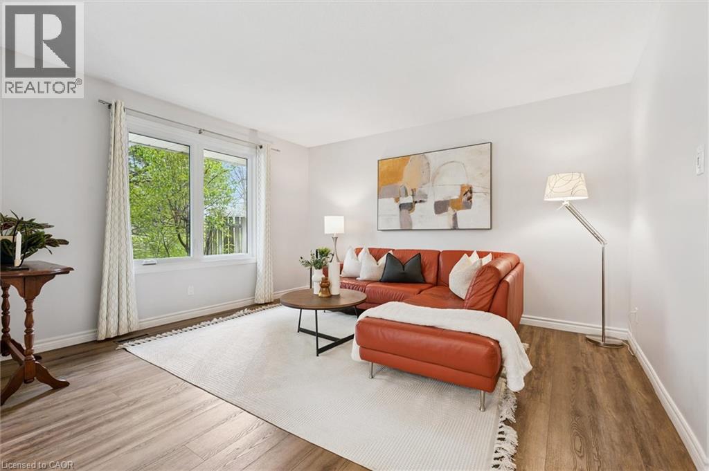 375 KINGSCOURT Drive Unit# 27, Waterloo, Ontario, N2K3N7 — Photo 33