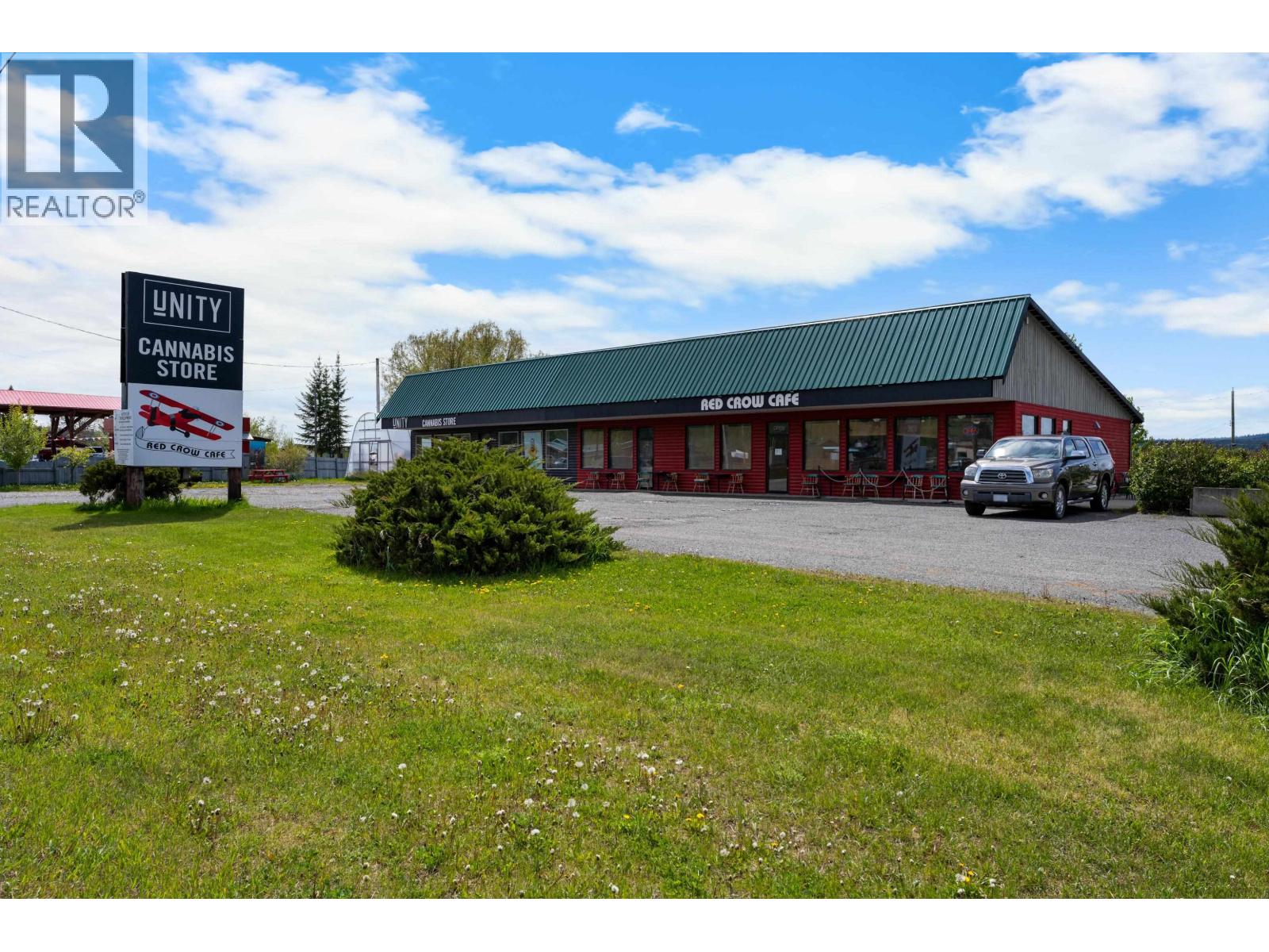 4842 HAMILTON ROAD, Lac La Hache — photo 2