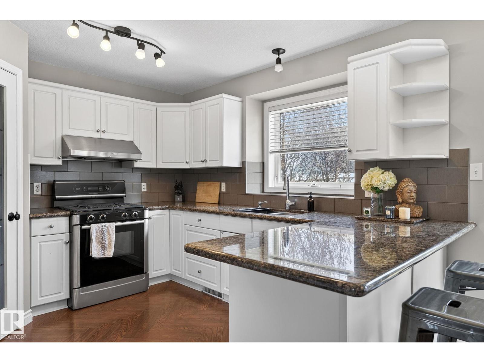 907 115 ST NW NW - 14