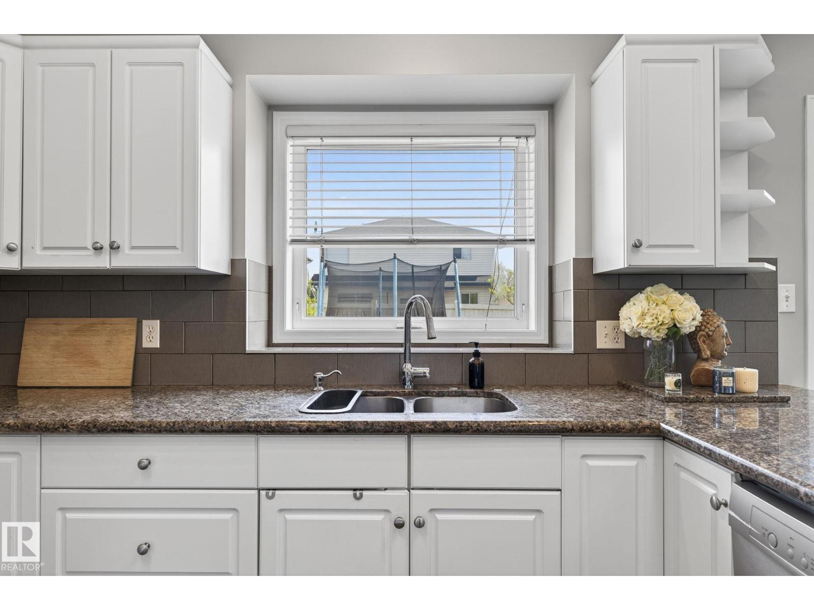 907 115 ST NW NW - 16