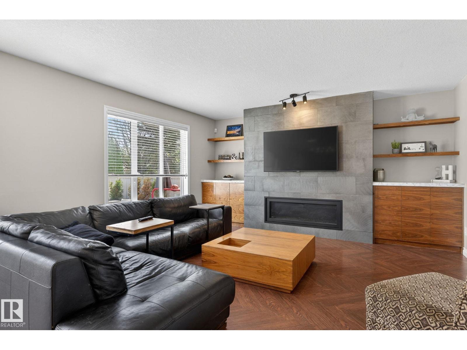 907 115 ST NW NW - 22