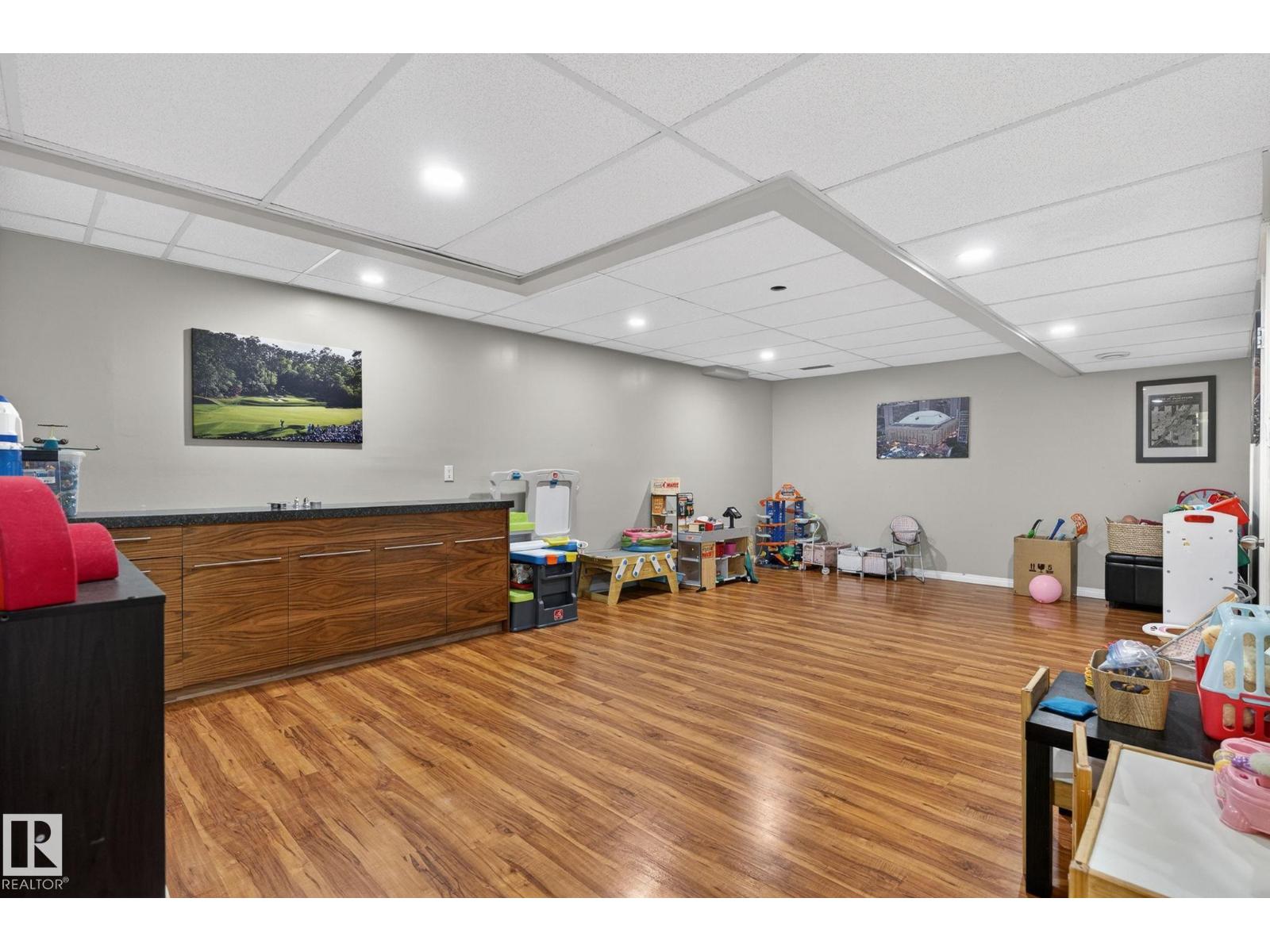 907 115 ST NW NW - 41