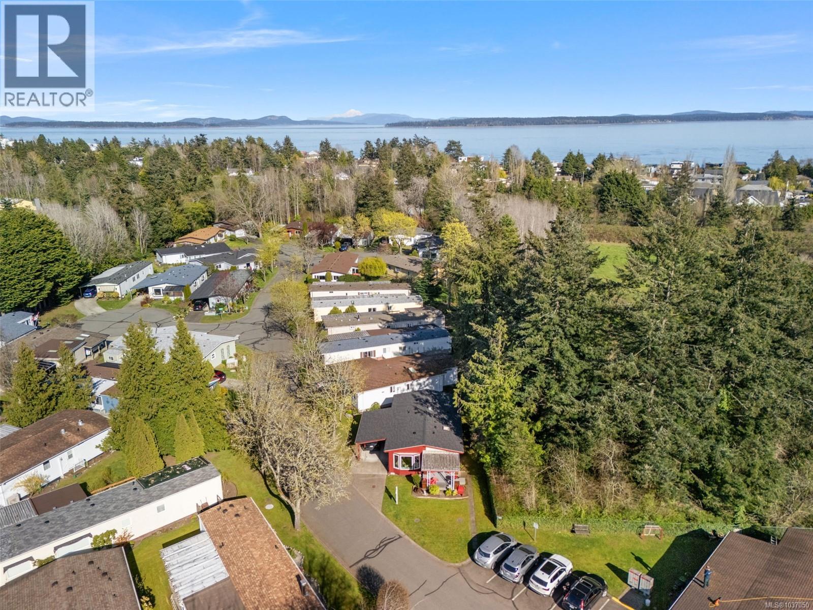 2129 Summergate Blvd, Sidney