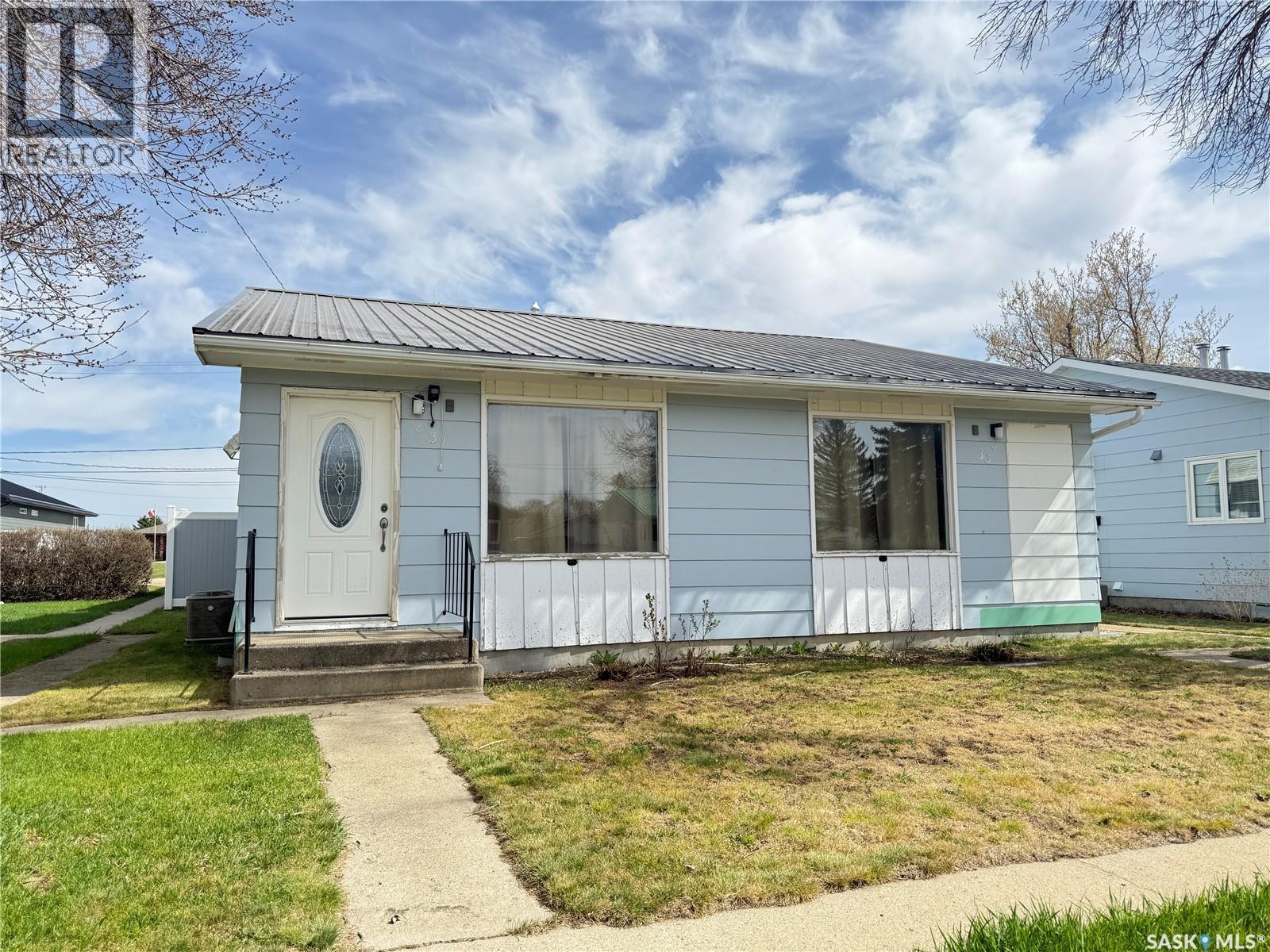 33 McCulloch STREET - 1