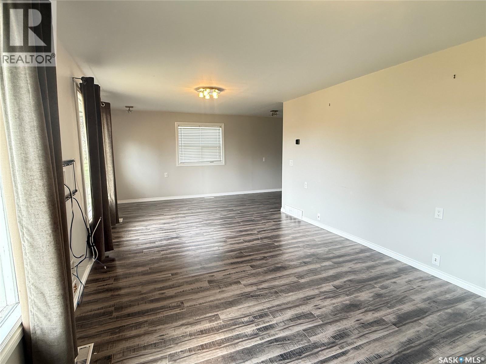33 McCulloch STREET - 4