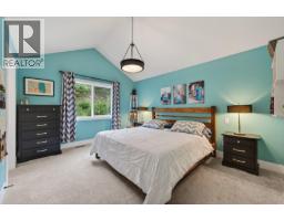 Living room - 882 Eagleson Crescent, Lillooet, BC V0K1V0 Photo 15