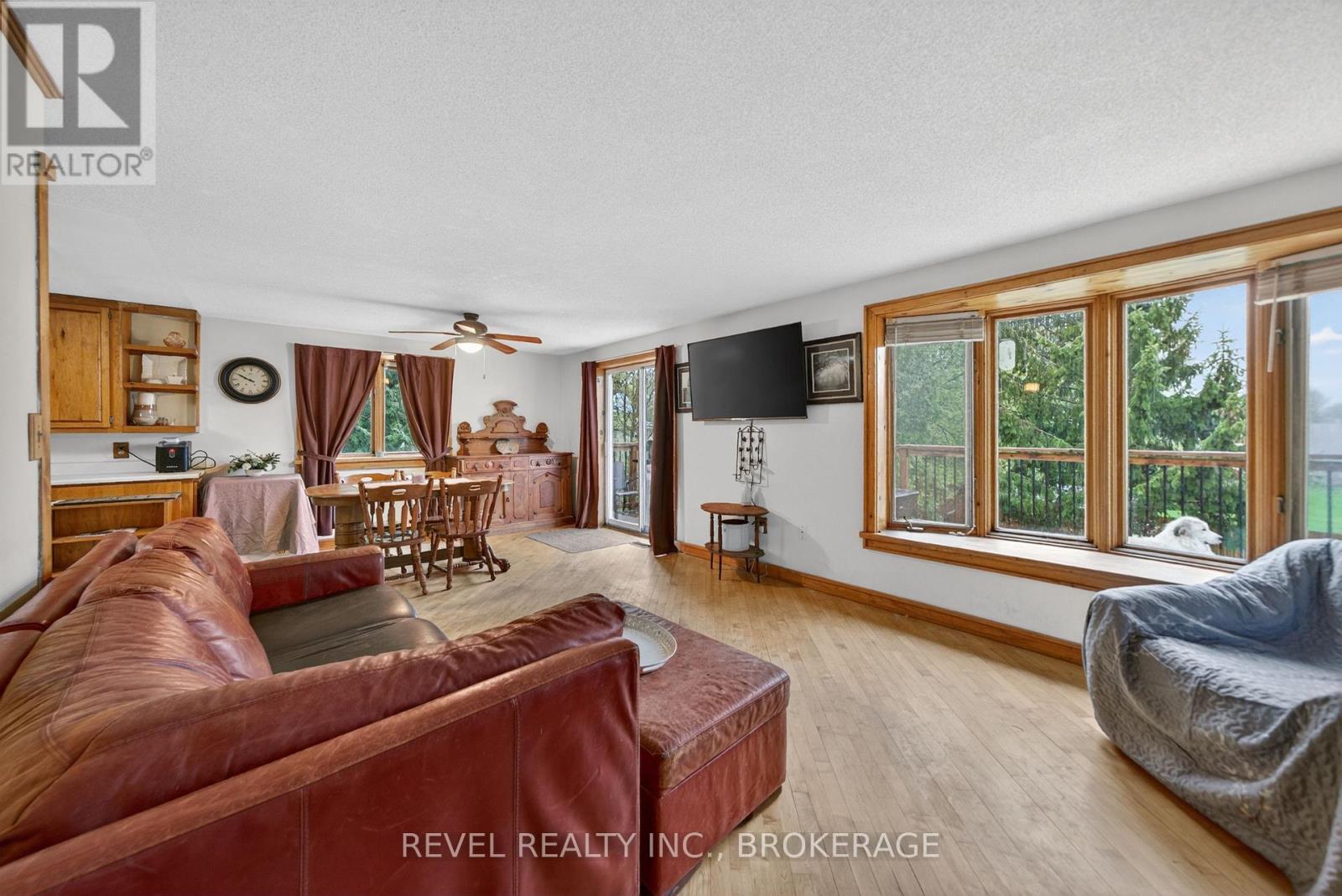 4331 MILL STREET - 11