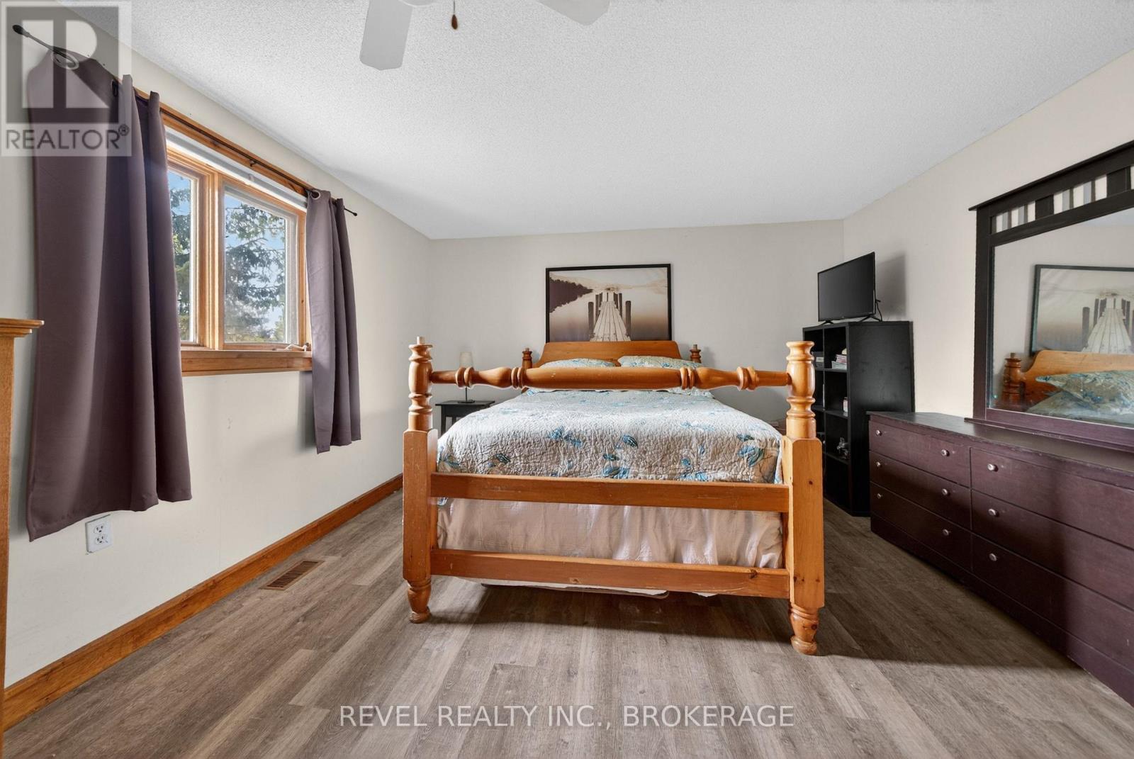 4331 MILL STREET - 20