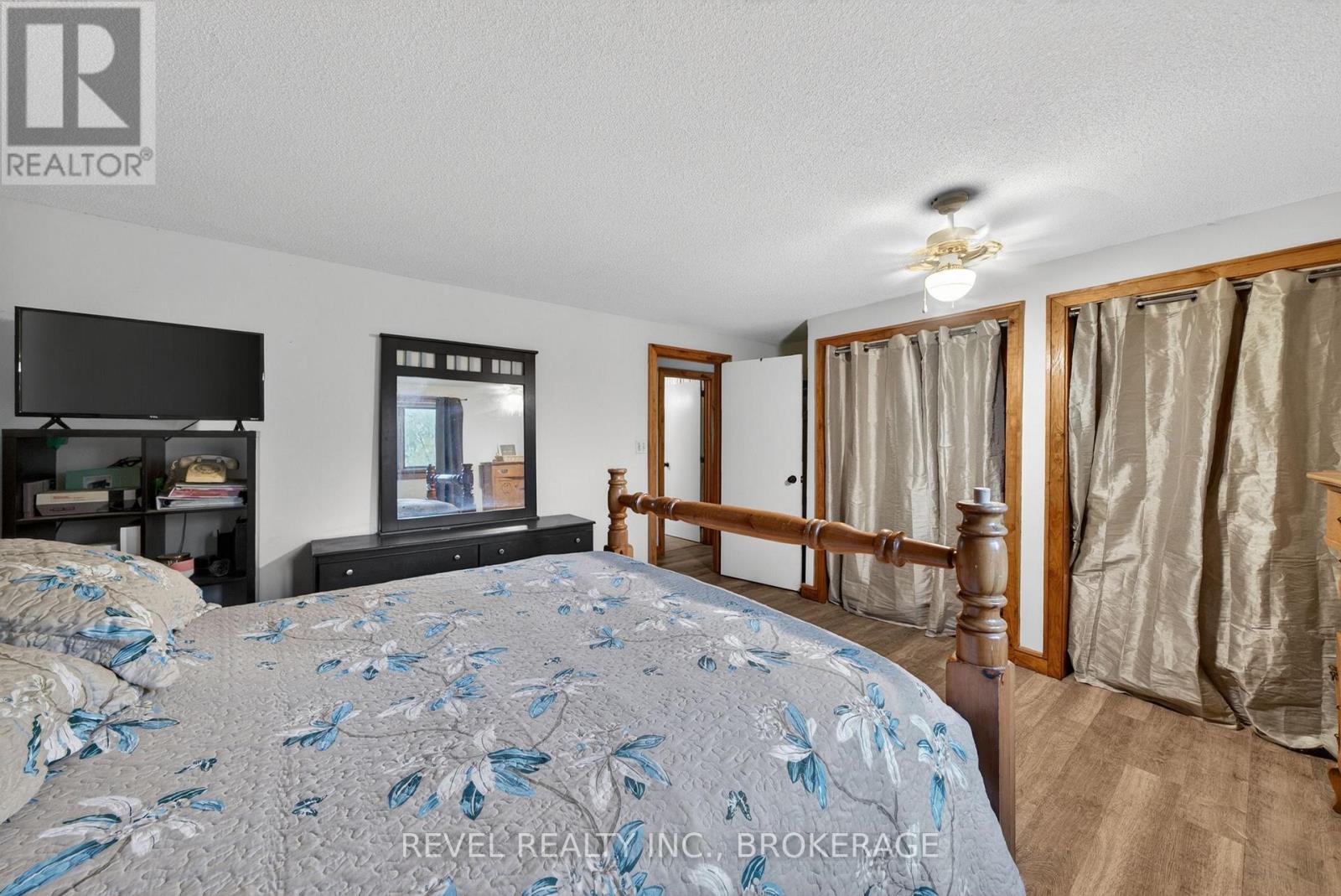 4331 MILL STREET - 21