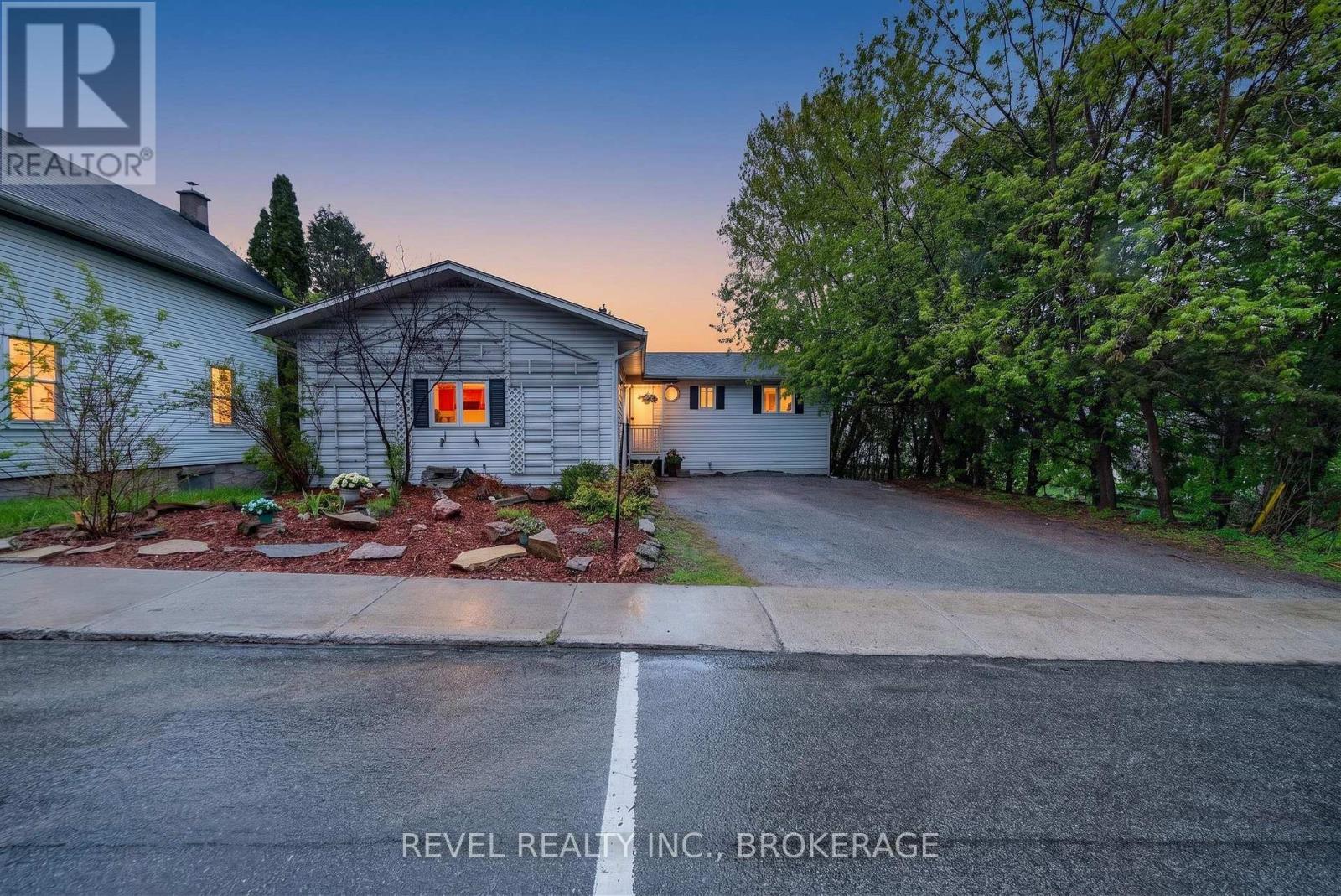 4331 MILL STREET - Image 3
