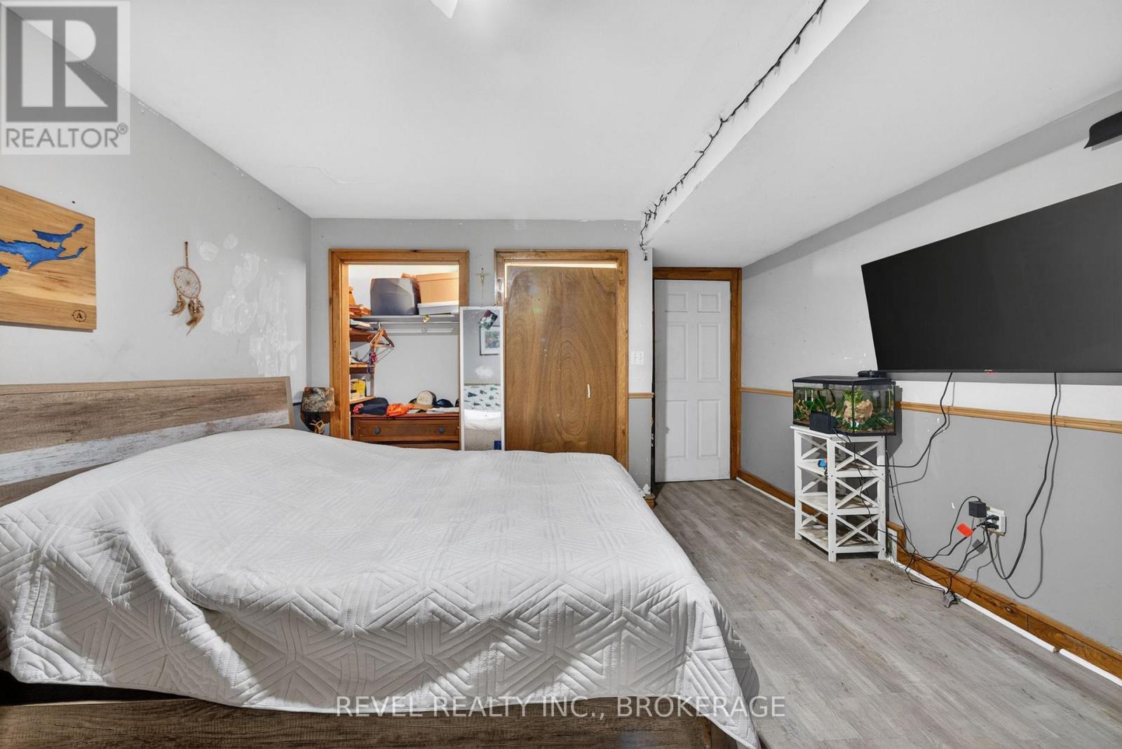 4331 MILL STREET - 34