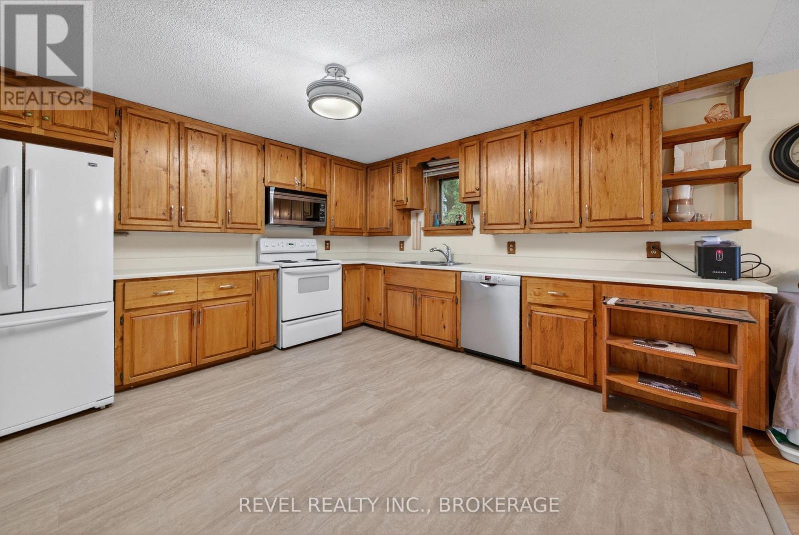 4331 MILL STREET - 8
