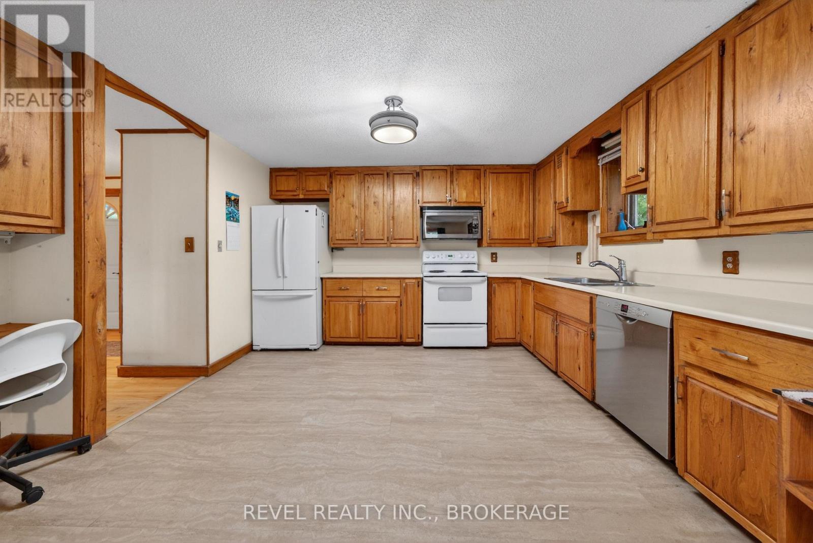 4331 MILL STREET - 9