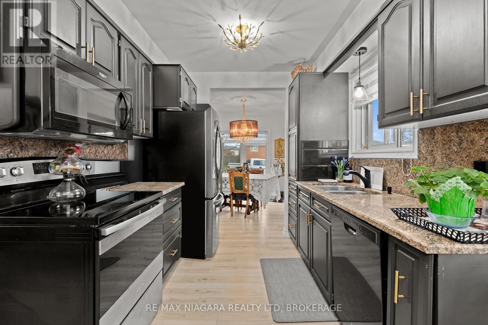 89 ENDICOTT TERRACE - 13