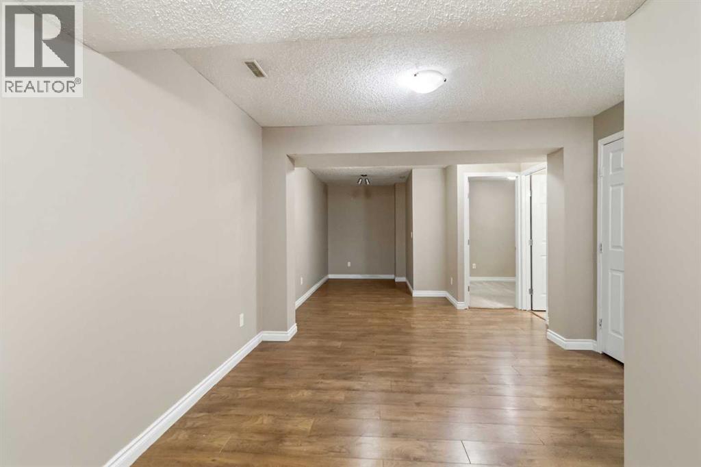 228 Parry Crescent - 23
