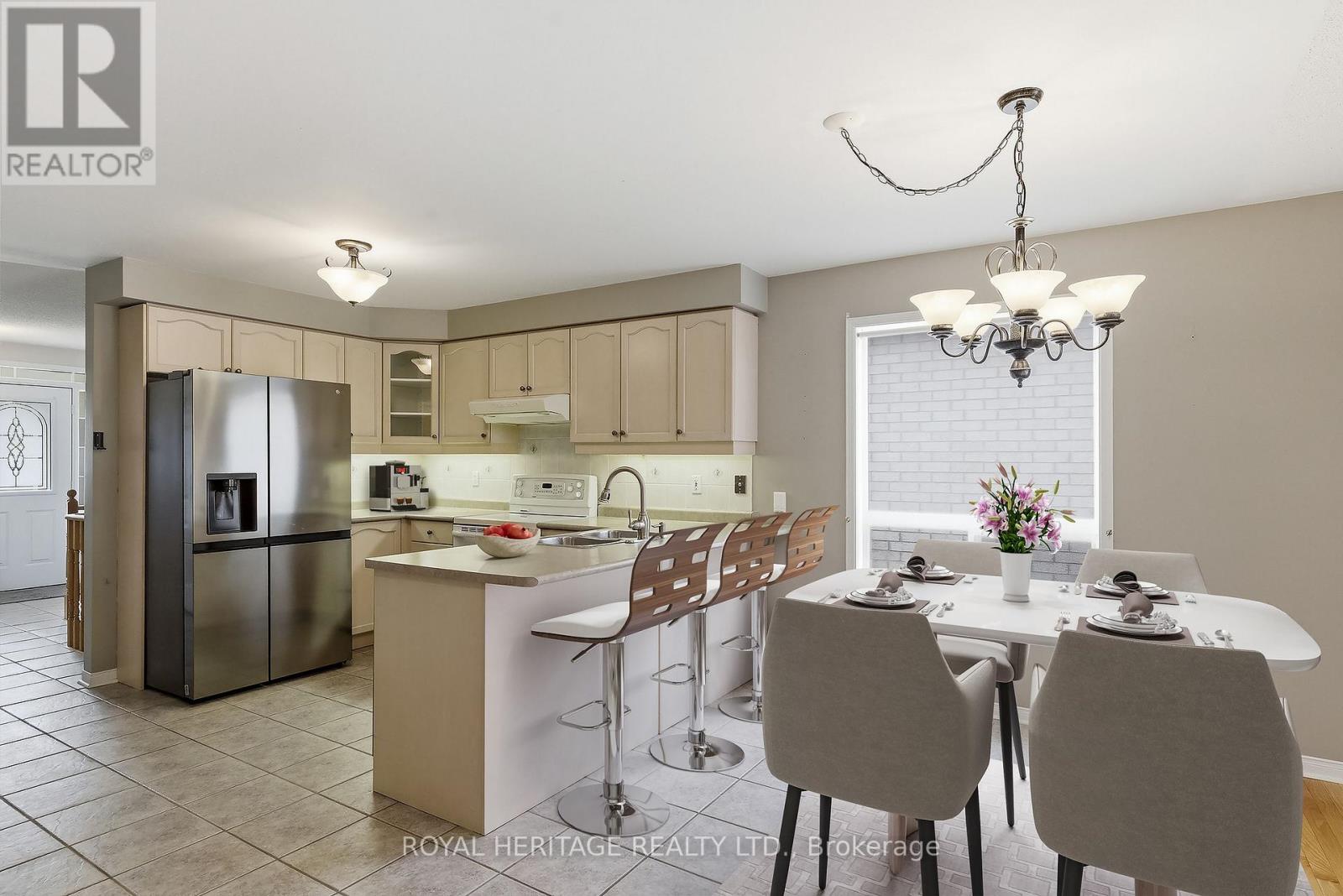 19 FITZPATRICK COURT - 6